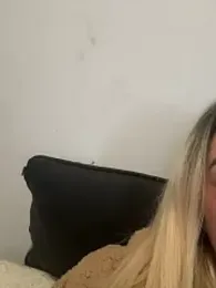 slutytransgal webcam model stream image
