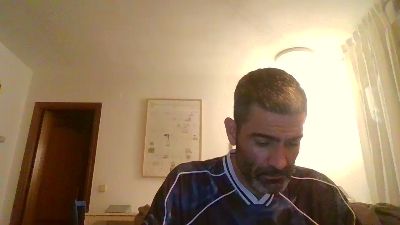 hotreds webcam model stream image