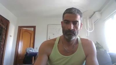 hotreds webcam cam4 model stream image