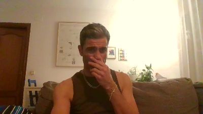 hotreds webcam model stream image