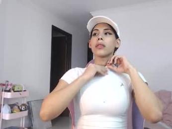serenaroussee webcam model stream image