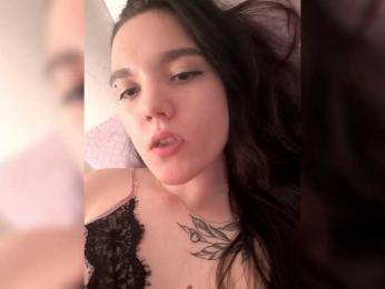 Leysyan20011 webcam model stream image