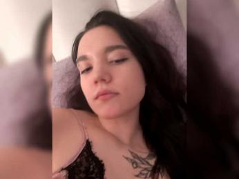 Leysyan20011 webcam model stream image