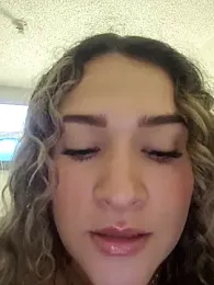 Sara_smiiith211 webcam model stream image