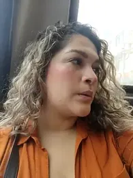 Sara_smiiith211 webcam model stream image