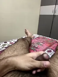 Hairy_hunk32 webcam model stream image