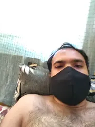 Hairy_hunk32 webcam model stream image