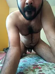 Hairy_hunk32 webcam model stream image
