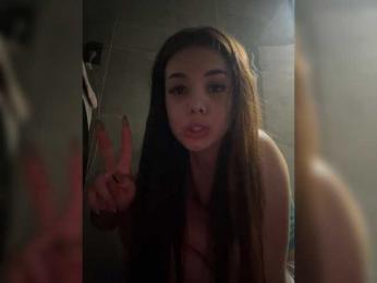 Aloeeevera444 webcam model stream image