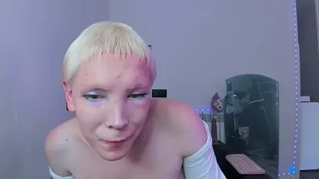 Lyricca webcam model stream image