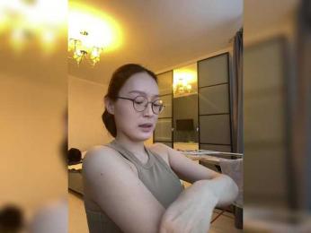 Littleotter webcam bongacams model stream image