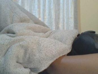 Shantell webcam model stream image