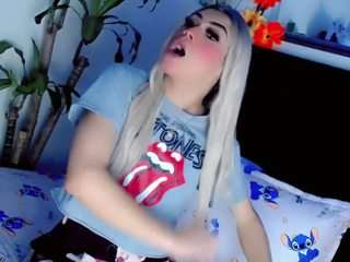 apriljades18 webcam model stream image