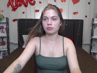 Lara Cher webcam model stream image
