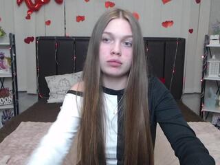 Lara Cher webcam model stream image