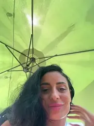 FeetVibe webcam model stream image