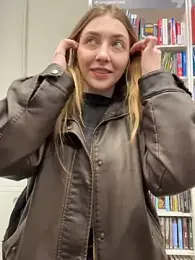 Sunny___Bunny webcam stripchat model stream image