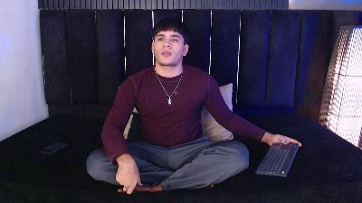 LuciferM_Star_ webcam model stream image