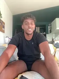 axel_black03 webcam model stream image