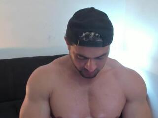 Thomas Brandon webcam model stream image