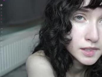 indiramcclamroch webcam model stream image