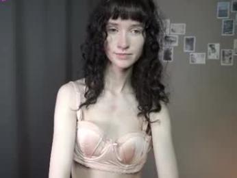 indiramcclamroch webcam chaturbate model stream image