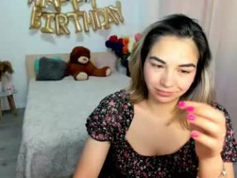 alexa_dolly webcam model stream image