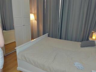 Emilia Dollins webcam model stream image