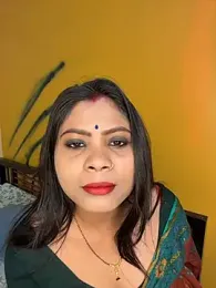 RedQQueen webcam stripchat model stream image