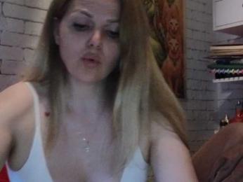 Angel_girllovemy webcam model stream image