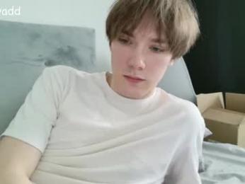 callmenineoneseven webcam model stream image