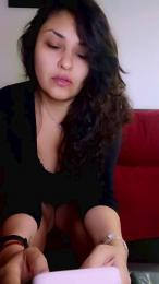 ari_5 webcam model stream image