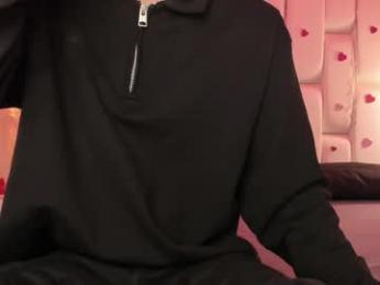 daphne_and_roger webcam chaturbate model stream image