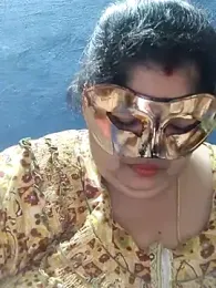 tamilthanushri webcam model stream image