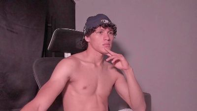 laureent__ webcam model stream image