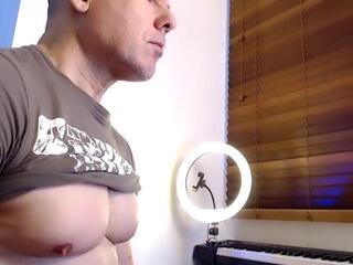 Tom Fox webcam model stream image