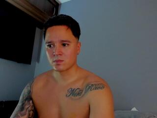 Thomas Matos webcam model stream image