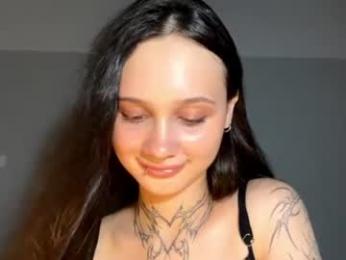 cecilystromain webcam model stream image