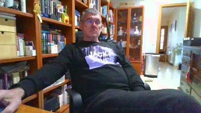 quique185bcn webcam cam4 model stream image