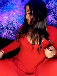 AmazonianMistress webcam model stream image