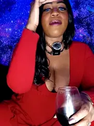 AmazonianMistress webcam model stream image