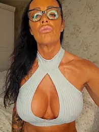 Misses-Cougar webcam model stream image
