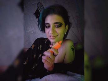 UntouchableSquirtWitch webcam bongacams model stream image