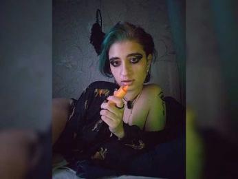 UntouchableSquirtWitch webcam bongacams model stream image