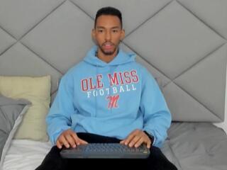 Tylor Jess webcam model stream image