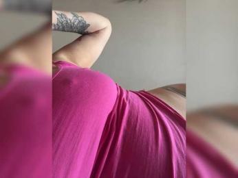 alessalove webcam model stream image