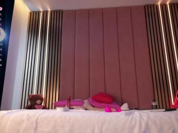 Vesia webcam bongacams model stream image