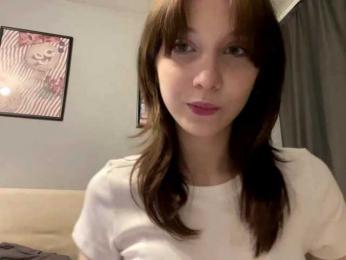 Lia-Kim webcam model stream image