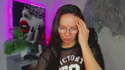 Helen_Wild webcam model stream image