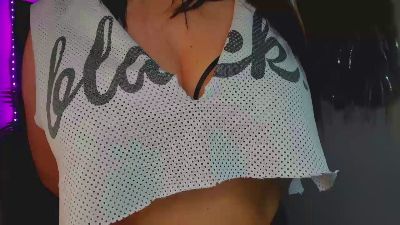 Helen_Wild webcam model stream image